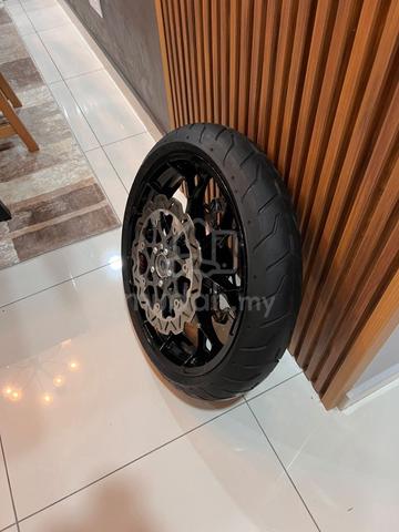 HD Harley-Davidson CVO ST 19" Front Wheel FULL SET - photo 3 of 6