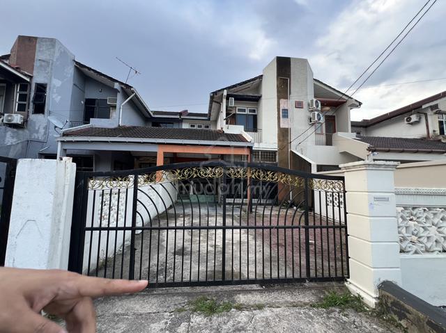 Bilik Sewa Perempuan  1