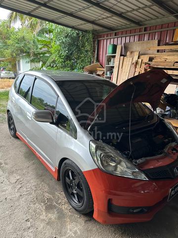 2014 Honda JAZZ 1.3 HYBRID FACELIFT (A) - 2