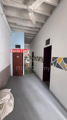 2 Storey Shop Rent Jalan Burma Service Georgetown hostel Main Road 1