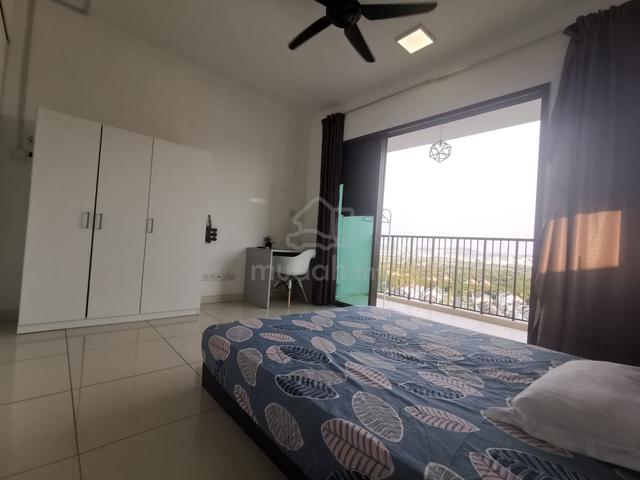 Balcony Big Room at Putra Residence (private balcony) 1