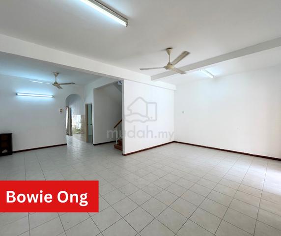 [Good Location] Lagenda Heights 2.5 Storey Terrace For SALE 1