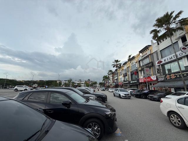 Sutera Utama 3 Storey Shop Second Floor 1