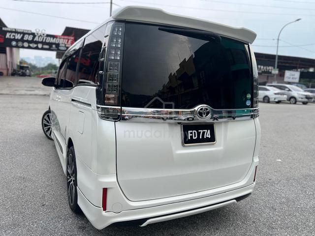 2016 TOYOTA voxy 2.0 X - 5