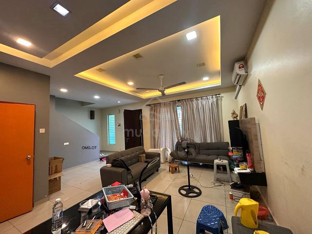Ambang Botanic 2 Double Storey Superlink 24x75 Renovated For Sale 1