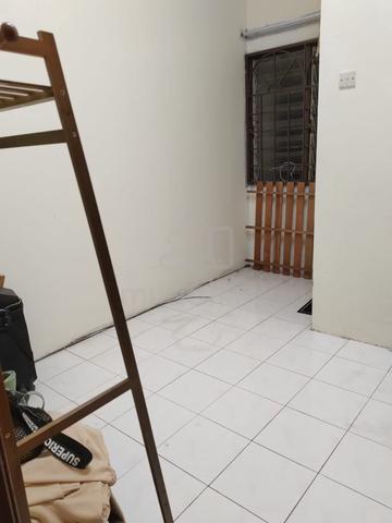 sewa bilik medium taman equeen seri kembangan 1