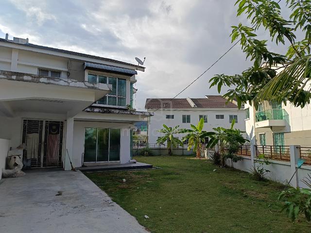 2-storey house for rent 1