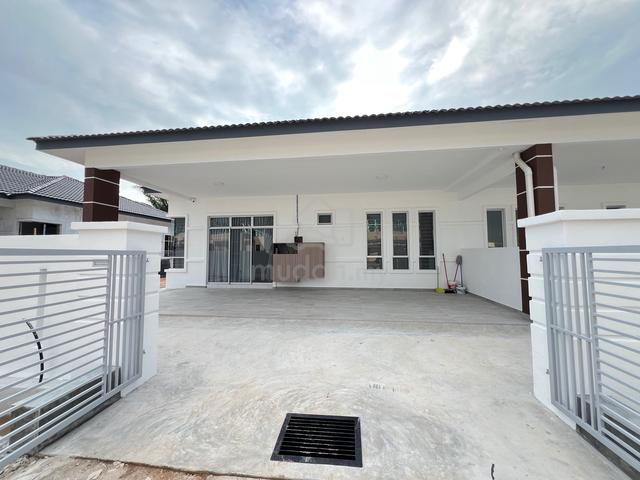 Show Unit For Sale Full Loan Tiada Deposit Semi-D Setingkat Muar 1