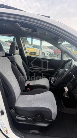 2002 Honda STREAM 2.0 iV (A) - 5
