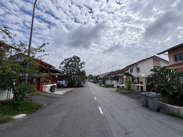 Mutiara Rini 1.5 Storey Terrace House 4bed Skudai Johor 1