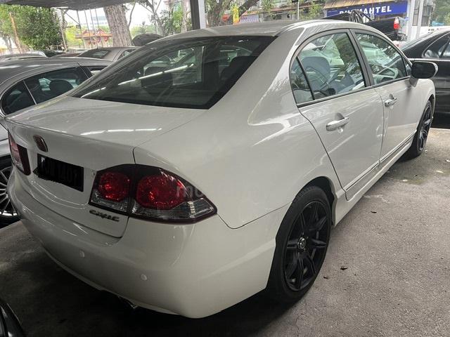 2010 Honda CIVIC 1.8 I-VTEC (A) - 3