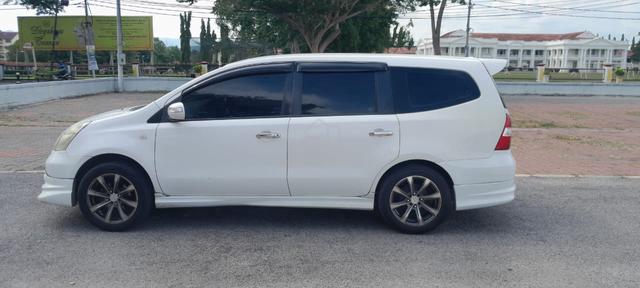 2012 Nissan GRAND LIVINA 1.8 IMPUL MC FACELIFT (A) - 5