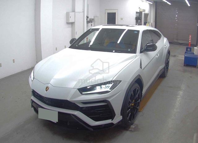 2023 Lamborghini 4.0 Urus Yellow Seat Mileage 2k - 2