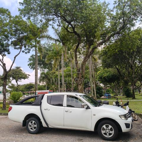 2015 Mitsubishi TRITON 2.5 LITE (M)Turbo - 4