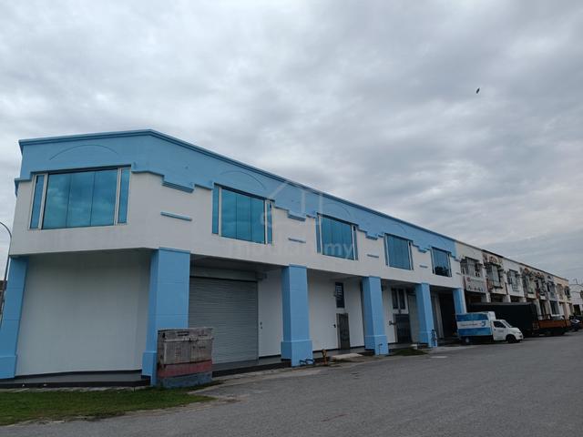 Corner 2-Storey Link Factory @ BALAKONG JAYA 1