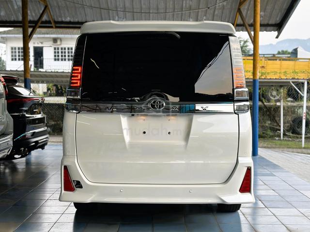 2022 Toyota VOXY 2.0 ZS Kirameki III Final Edition - 5