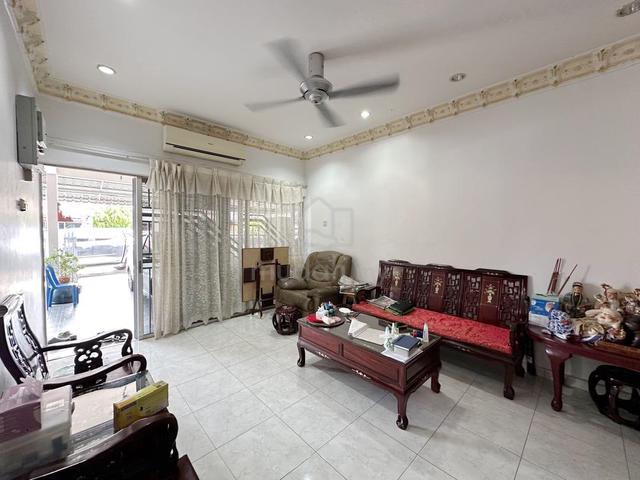 RENOVATED 4 Rooms Single Storey Terrace @ Taman Malim Jaya Melaka 1