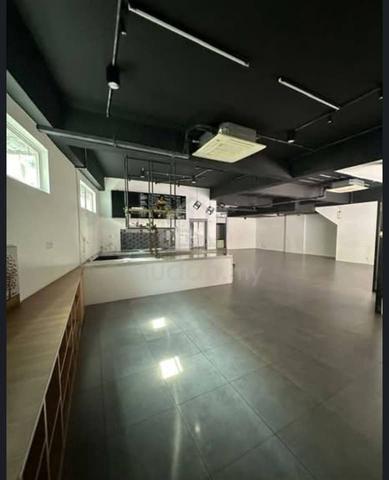 86 Avenue Residence ground floor shop lot for rent 1