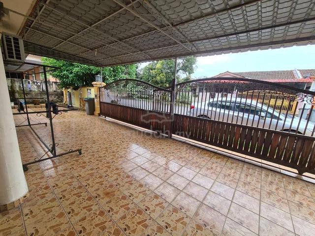 Renovated single storey semi detached taman panchor jaya paroi 2
