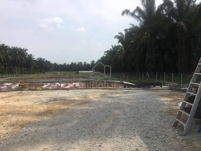 Land non bumi lot main roaf 1