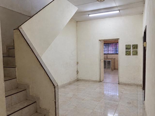(100% Loan) 1.5 Storey Terrace House Taman Sri Melati Selayang 1