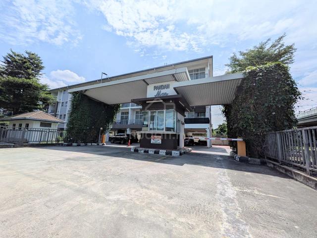2 Carpark Below Market Pandan Mas Townhouse Taman Pandan Mas 1