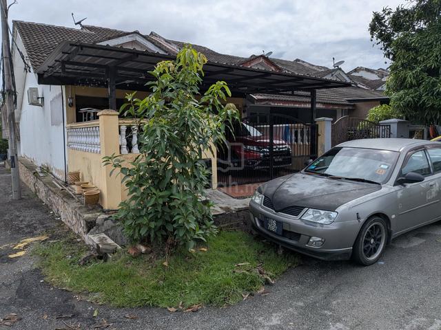 Desa Vista Sepang end lot terrace renovated 1