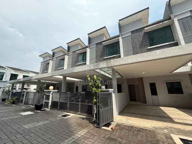 Dutamas Residence G/Guarded 2.5 Storey Link Terrace Free Legal Fee !! 1