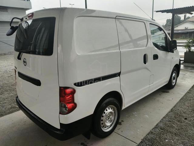 2015 Nissan NV200 1.6 (M) Panel Van - 3