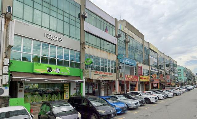 4 Story Shop @ Bandar Puteri Puchong For Sale 1