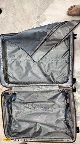 New large size Delsey luggage  - photo 3 of 6