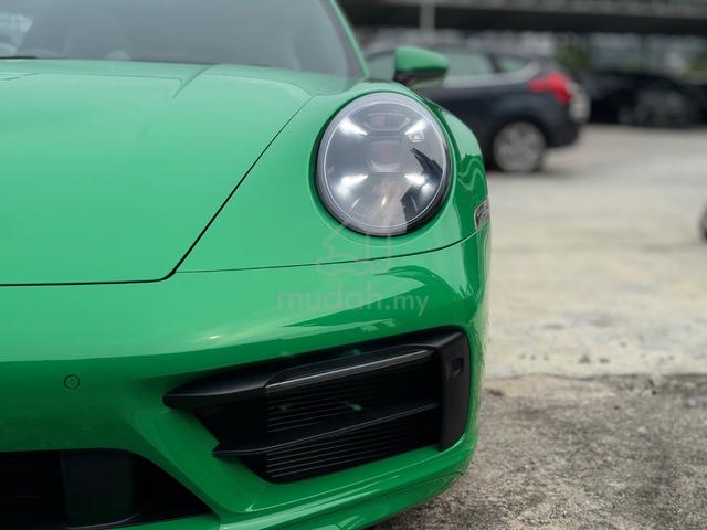 2022 Porsche 992 3.0 911 CARRERA, Python Green - 3