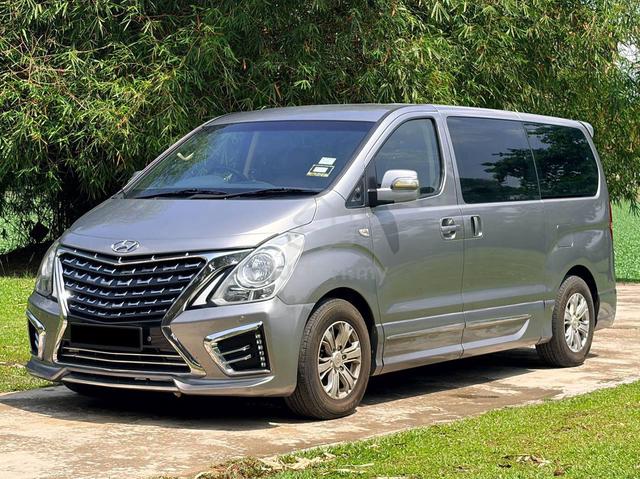 2017 Hyundai GRAND STAREX 2.5 ROYALE MY2014 (A) - 3