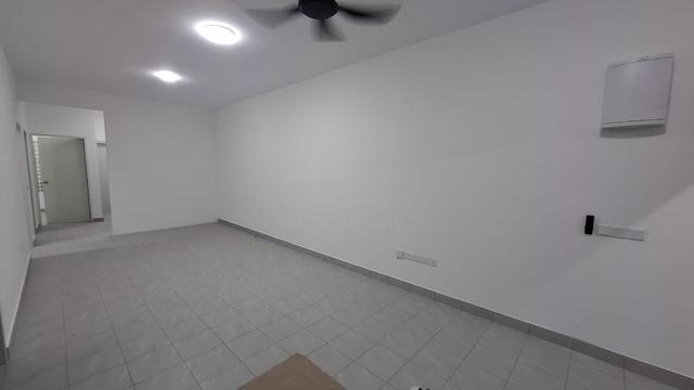 Value Rent! Bukit Raja Gamelan Townhouse near Taman Inang 1