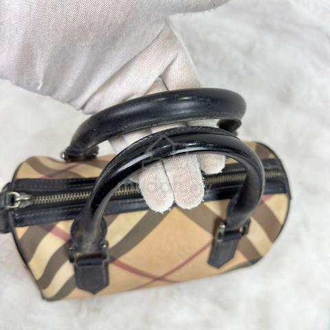 Carousel Image