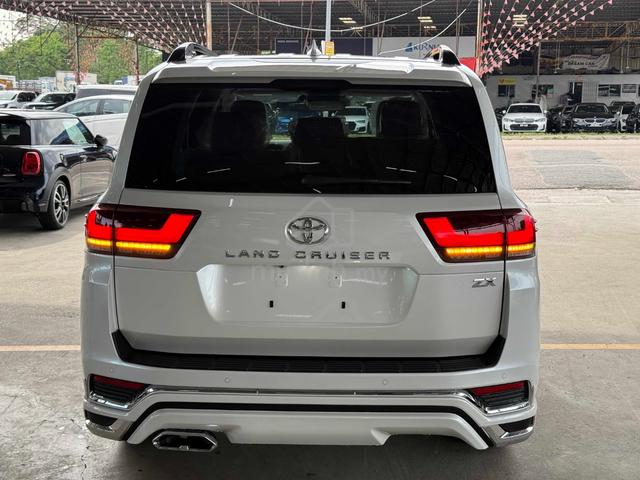 2023 Toyota LANDCRUISER 3.4 ZX PETROL SROF JBL 2K - 4