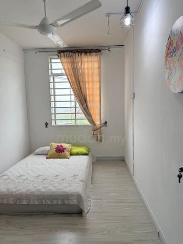 Putatan Platinum Apartment 1
