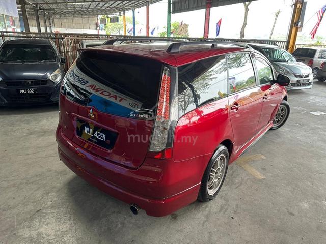 2005 Mitsubishi GRANDIS 2.4 (A) - 3