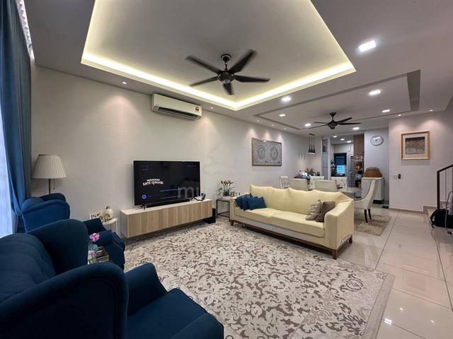 FULLY RENO❗❗ Double Storey Penduline Bandar Rimbayu Kota Kemuning 1