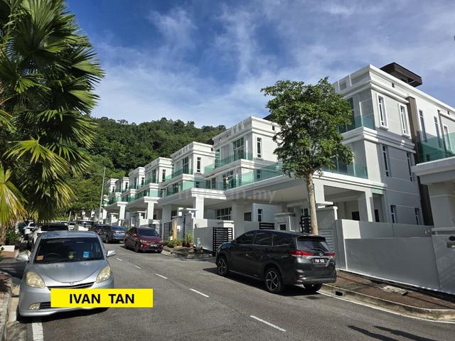 3 Sty Bungalow【Worth Buy , No Agent Fee 】Starhill Bukit Gambier 4200sf 1