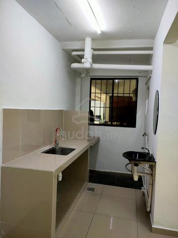 Rumah Pangsa Permas Jaya 1