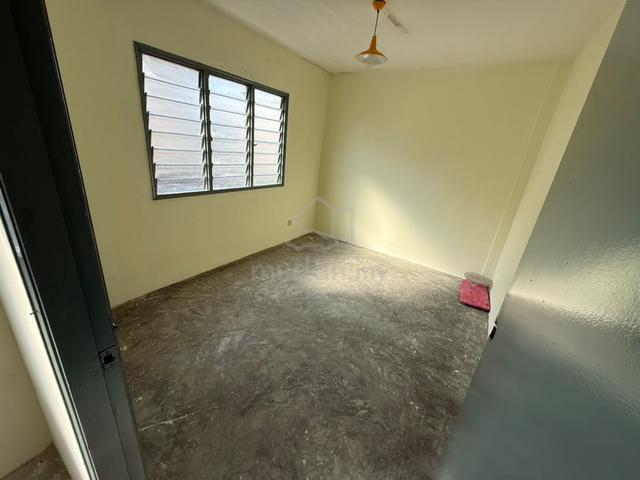 Rumah Pangsa Cempaka 4 1