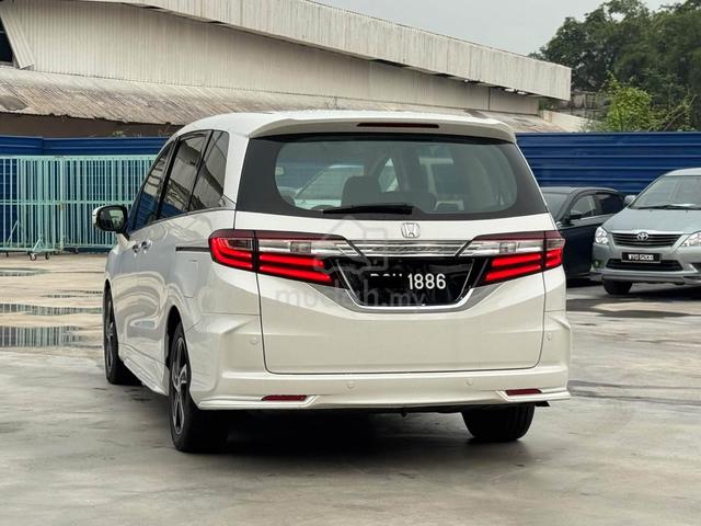2015 Honda ODYSSEY 2.4 EXV (A) Absolute - 4