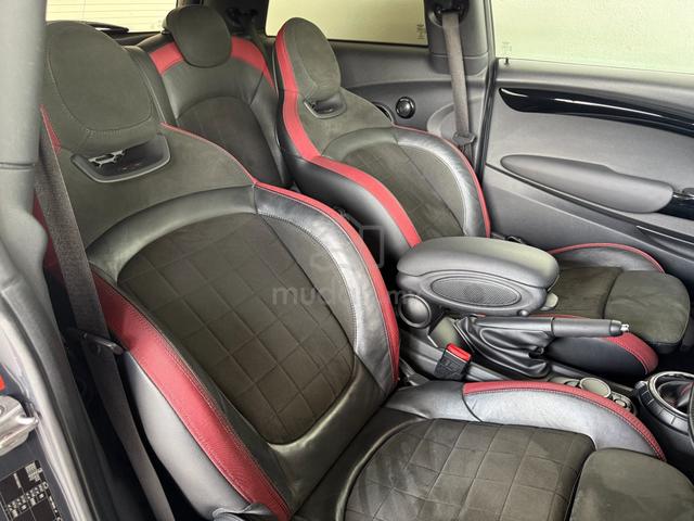 Mini Cooper S 2.0 JCW (A) 3 Door Premium Sporty HB - 4