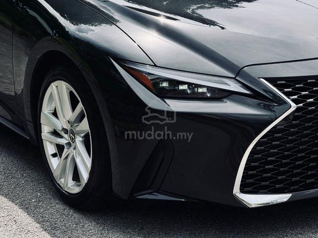 2022 Lexus IS300 2.0 (A) RED Interior 7K Km only - 4