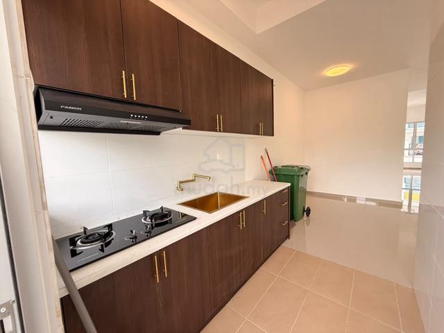 【 Kitchen table top cabinet, heater 】 2 Storey House, Acacia Park 1