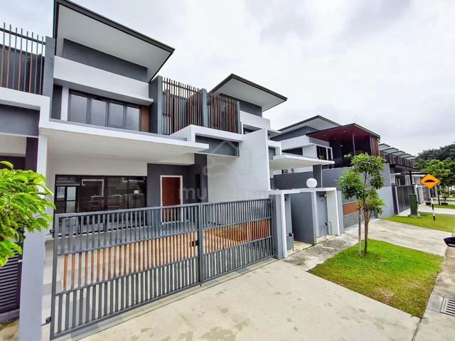 Brand New Freehold Double Storey House Jardin Residence Sungai Buloh 1