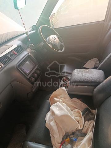 broken 1997 Honda CR-V for sale - 3