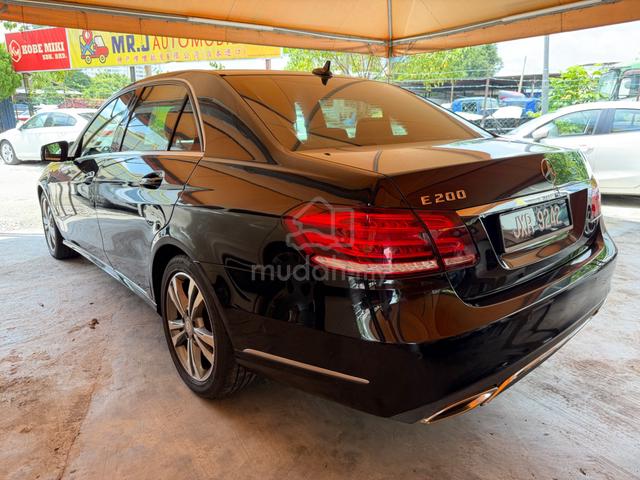 2014 Mercedes Benz E200 AVANTGARDE (CKD) 2.0 - 4