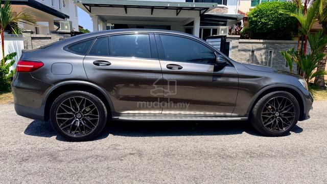 2019 Mercedes Benz GLC300 4MATIC COUPE AMG LINE - 4